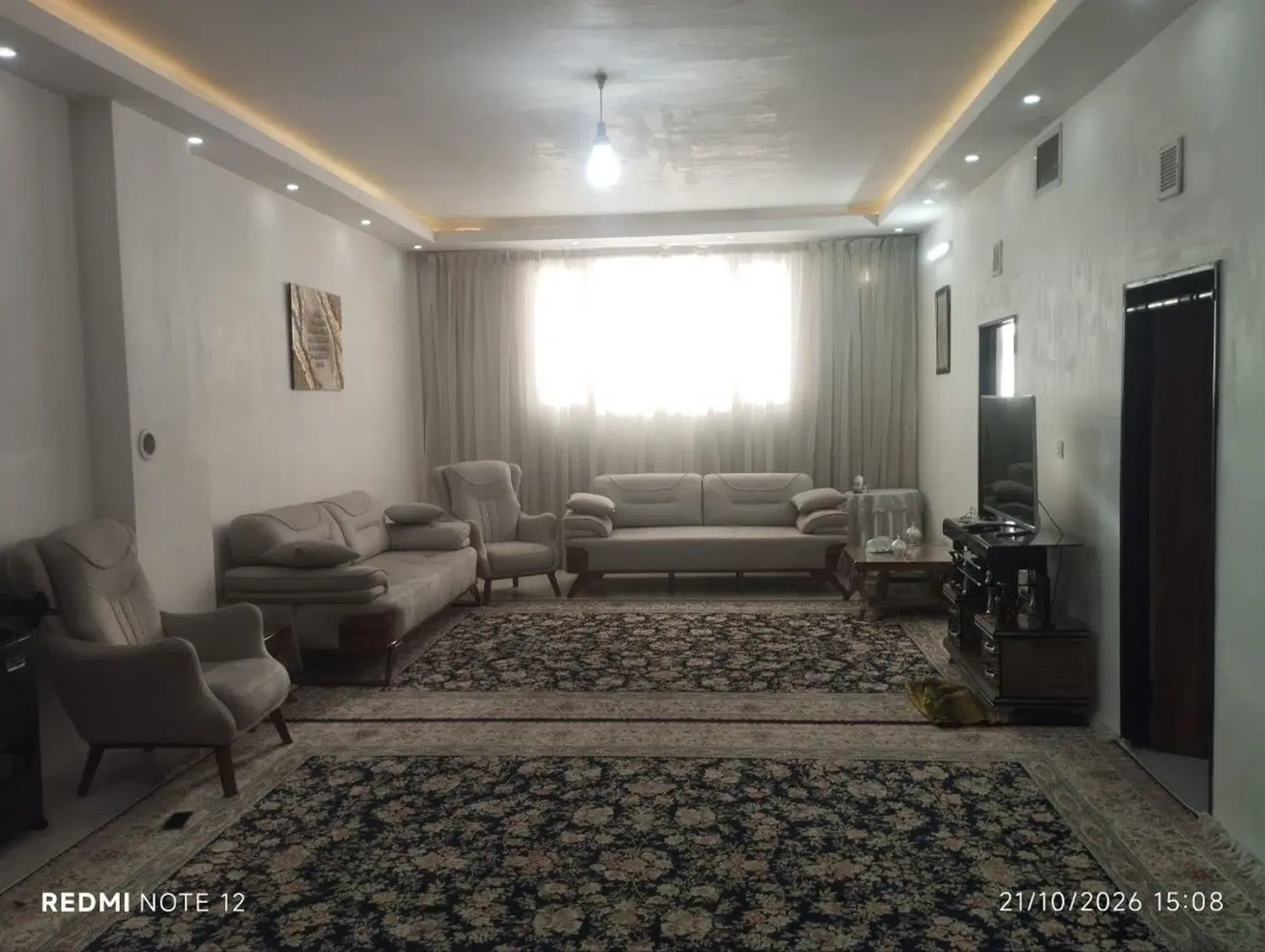 واحد نوساز با پارکینگ و آسانسور