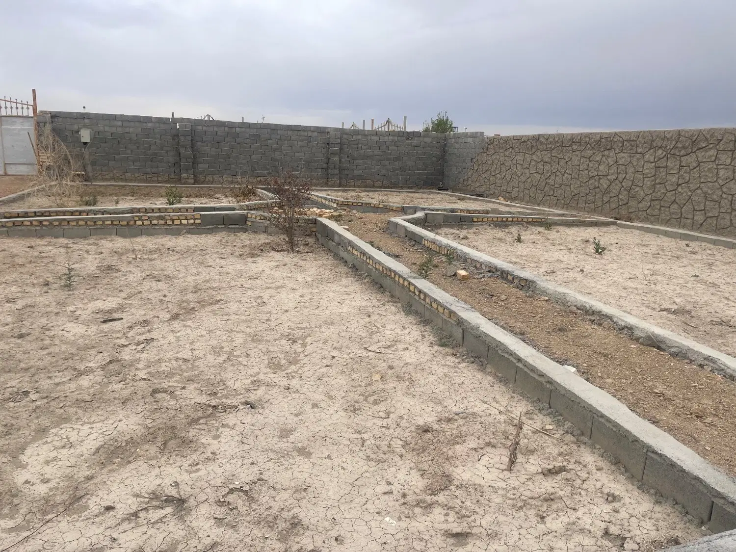 اجاره چهاردیواری 900 متری