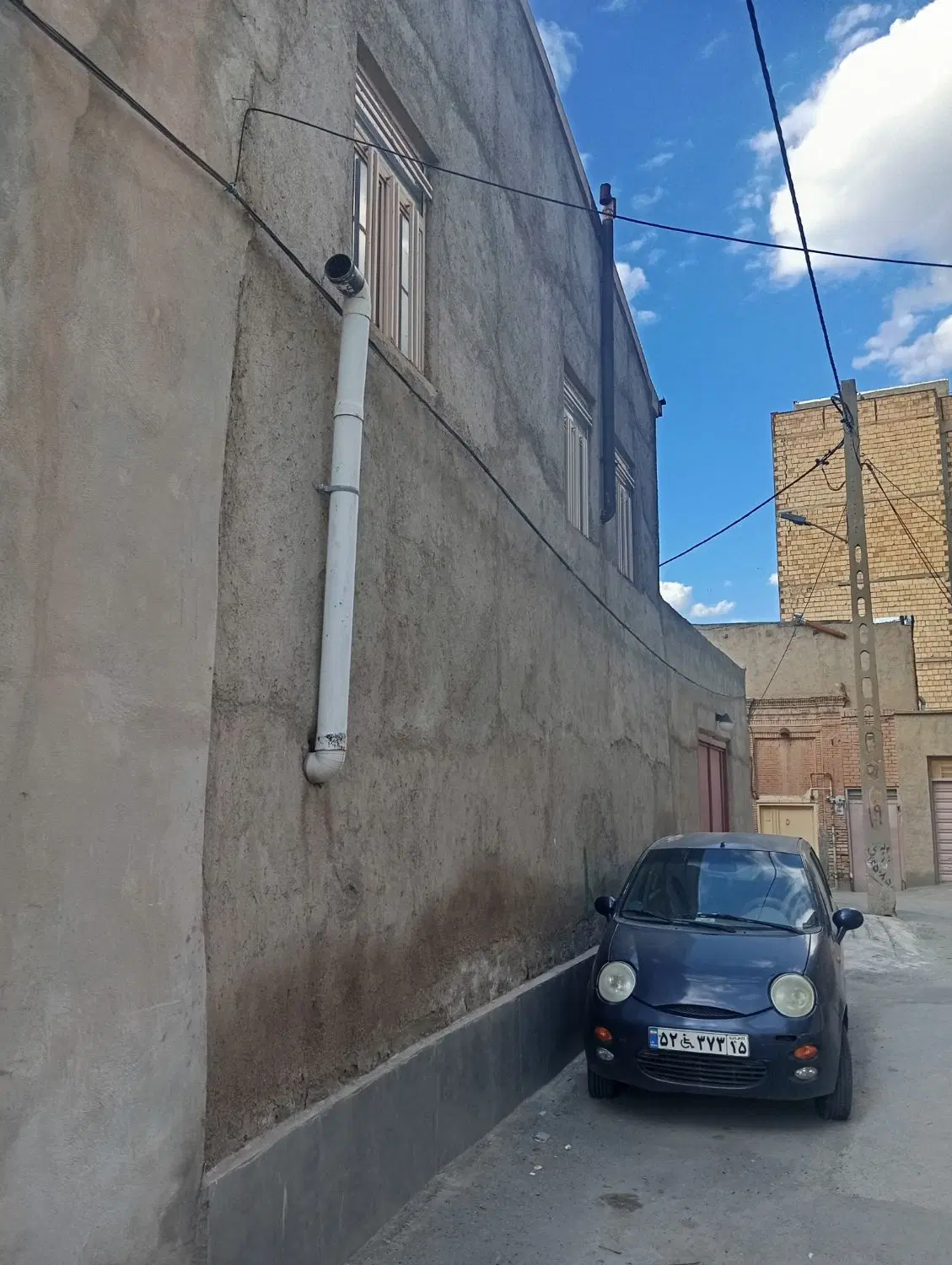 یک باب حیاط