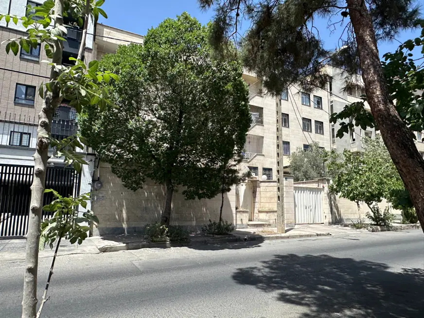 اپارتمان کلنگی به صورت یکجا ( فروش )