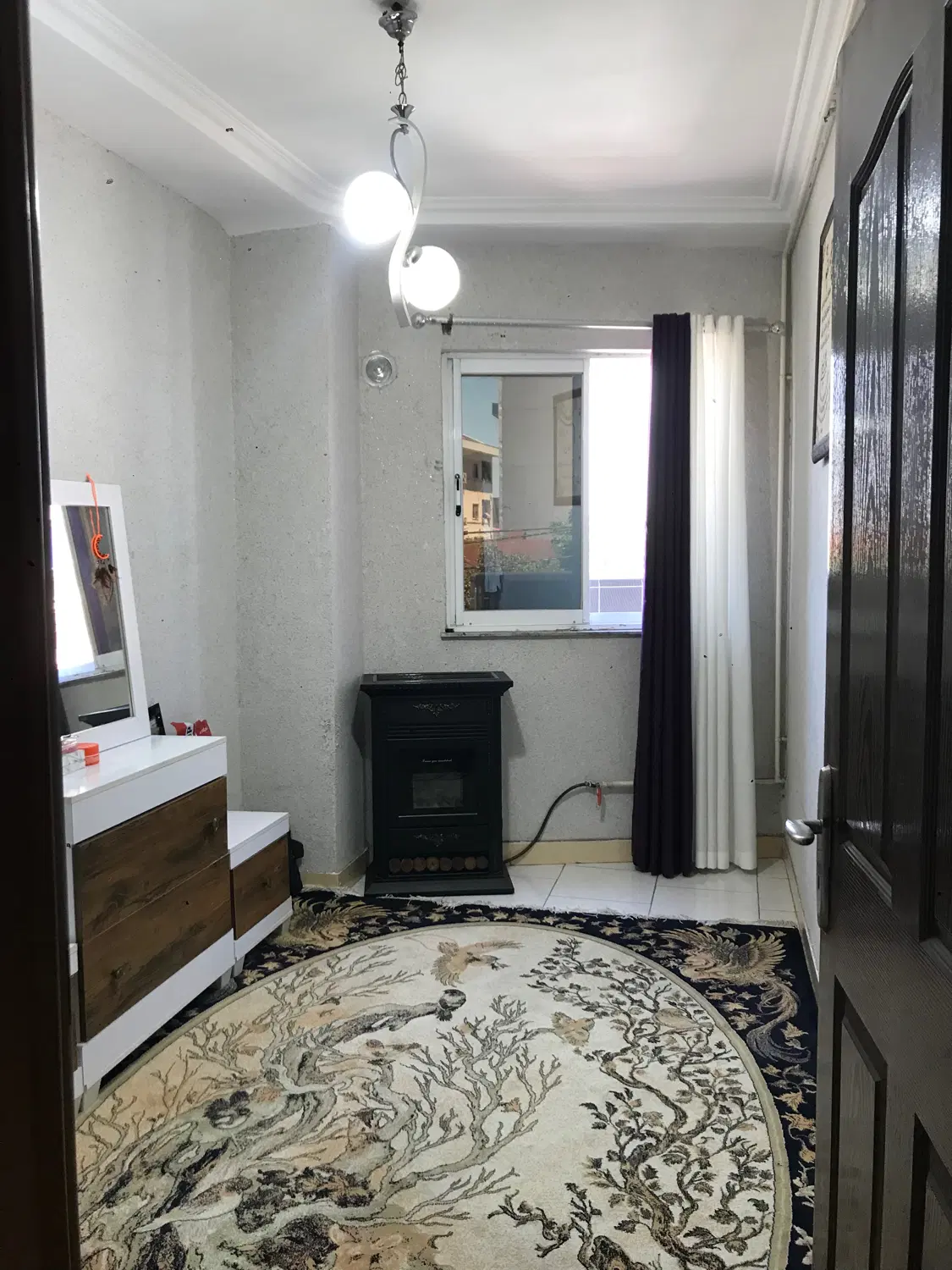 بک واحداپارتمان ۷۸متری زیباودرمکان ساکت(نخودچر)