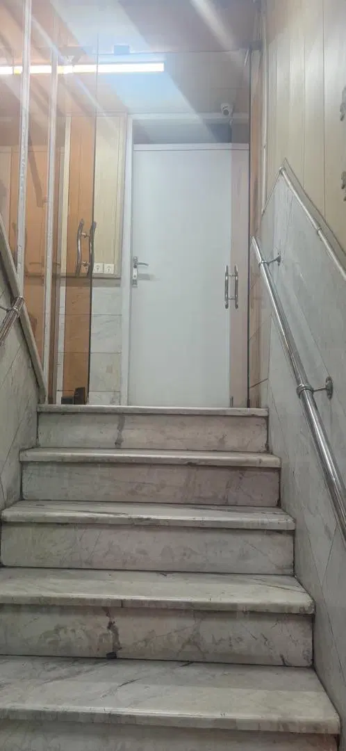 اجاره ۱۸۰ متر واحد اداری