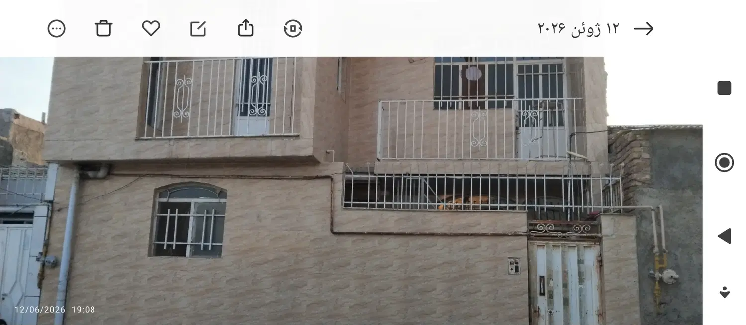 خانه شریف آباد