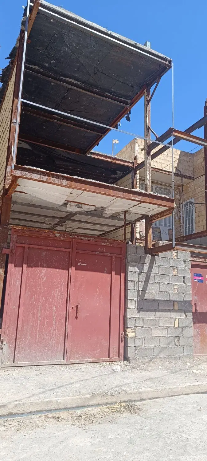 آپارتمان ۱۳۵ متری در دو طبقه در حال ساخت