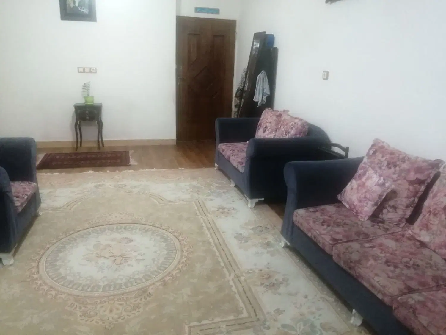 مارلیک آپارتمان ۸۱متری میدان ارغوان  کنارگذر