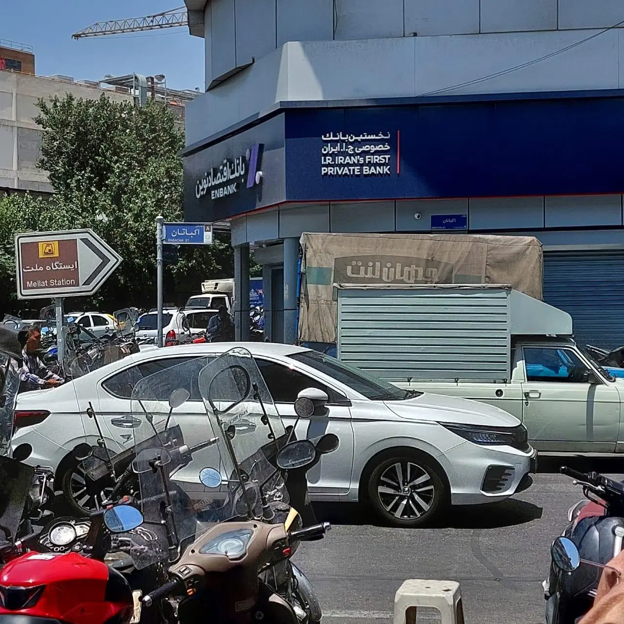 آگهی فروش سرقفلی مغازه لوازم یدکی اکباتان
