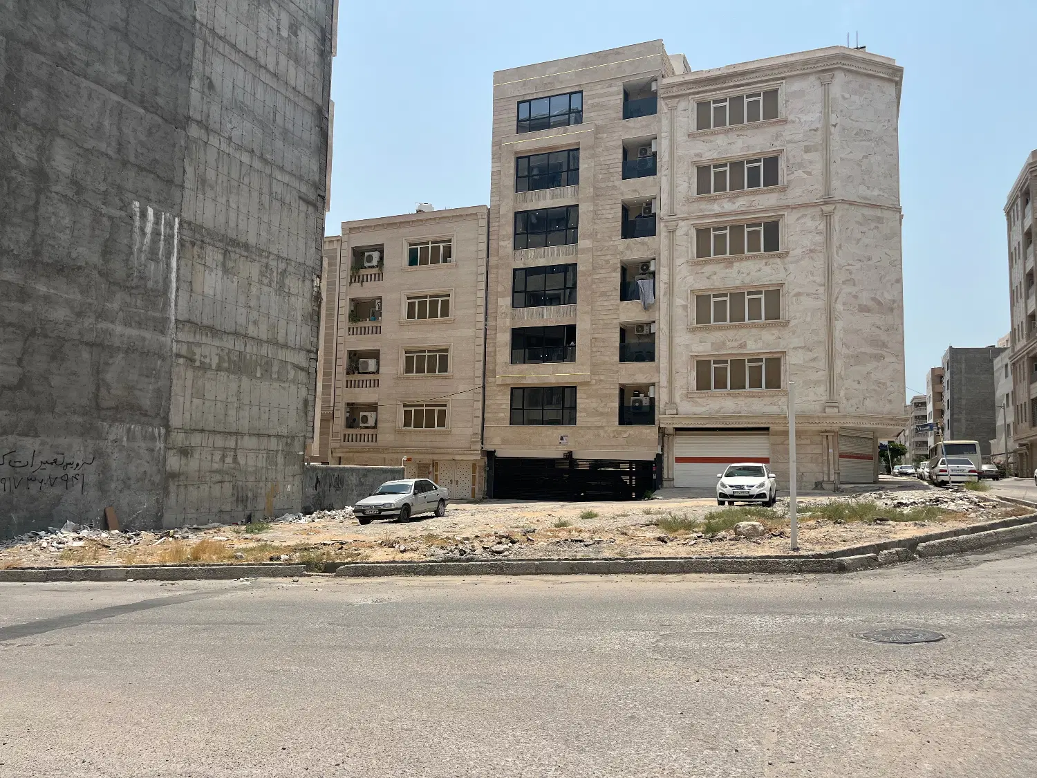 فروش ۳خواب نوساز وخام الهیه جنوبی ۱۲۰متری