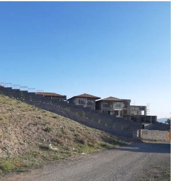 زمین در کرشت