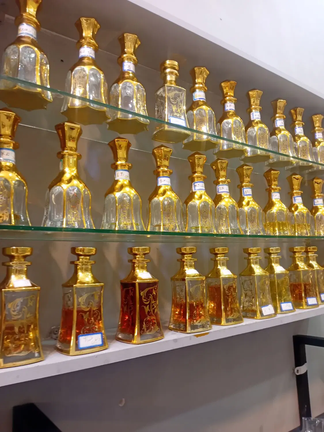 واگذاری مغازه عطر و اودکلن