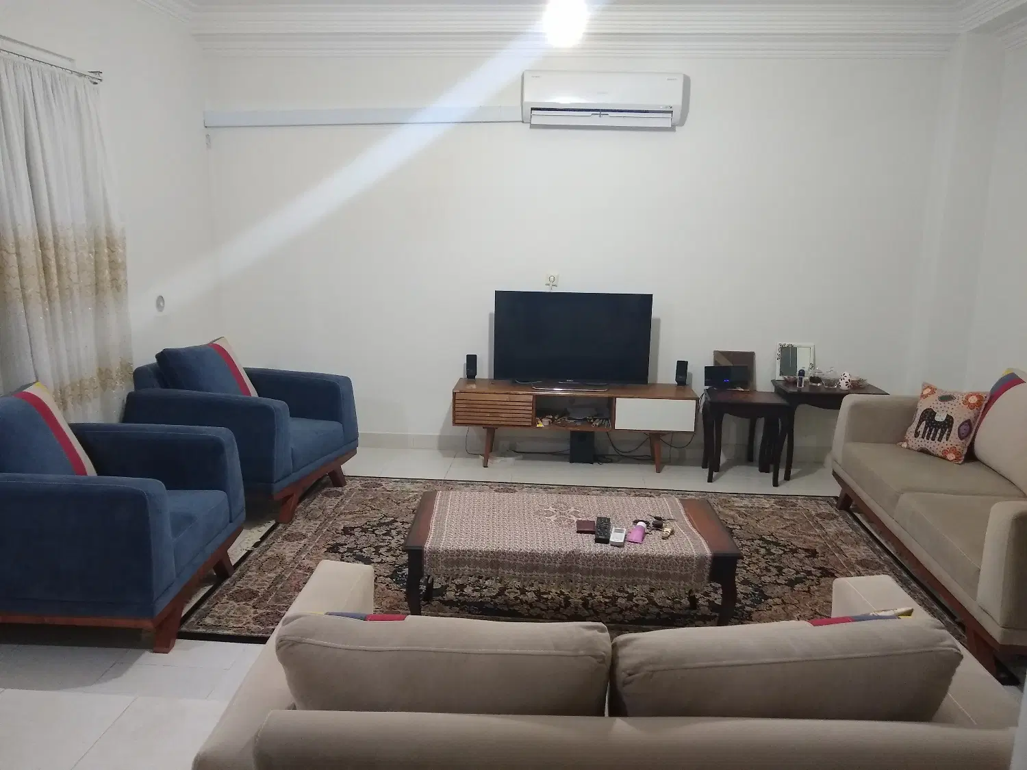 اپارتمان ۷۰ متری - مطهری ۲۴