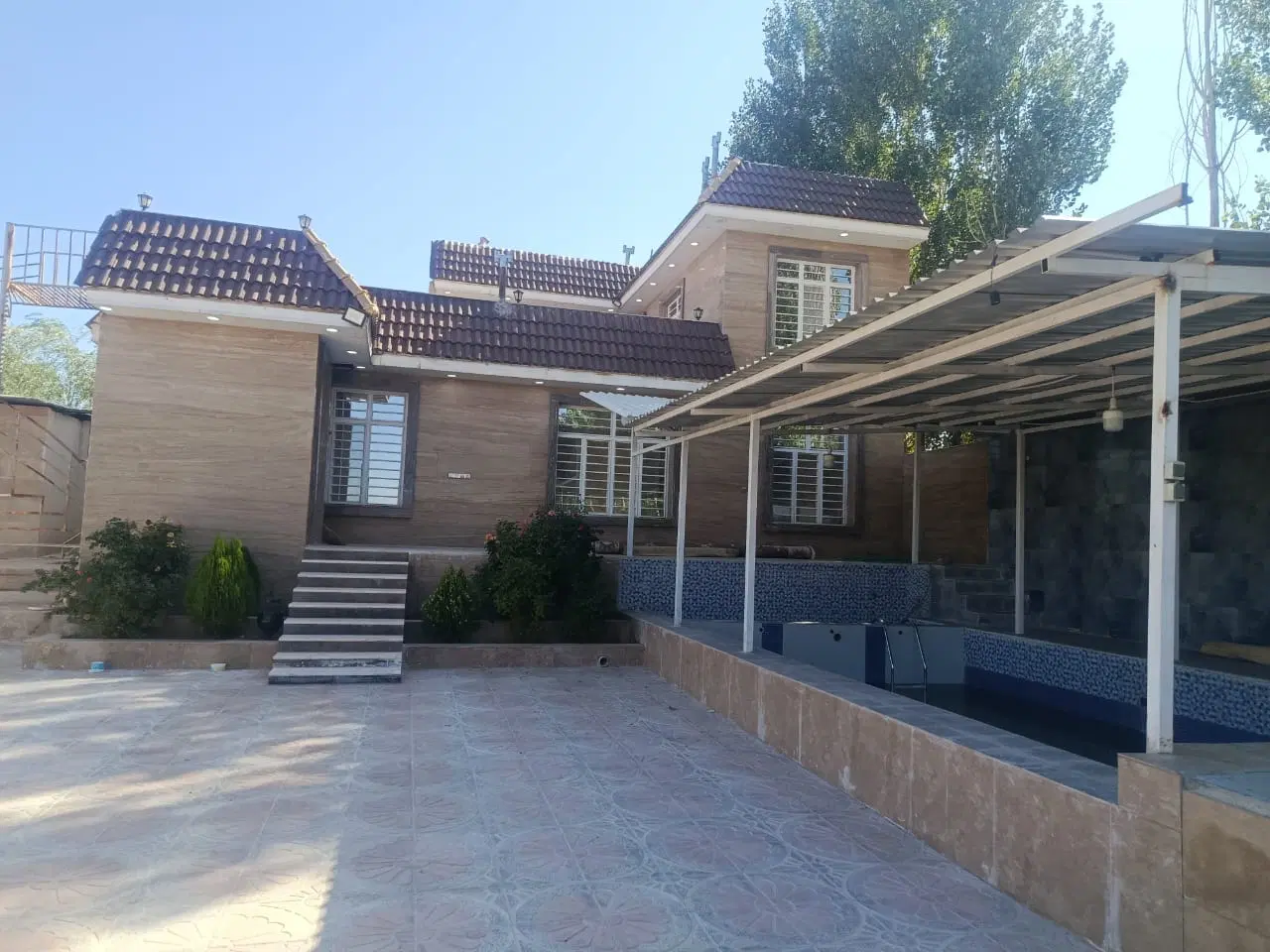 کودیان هزار و صد متر ویلا شیک