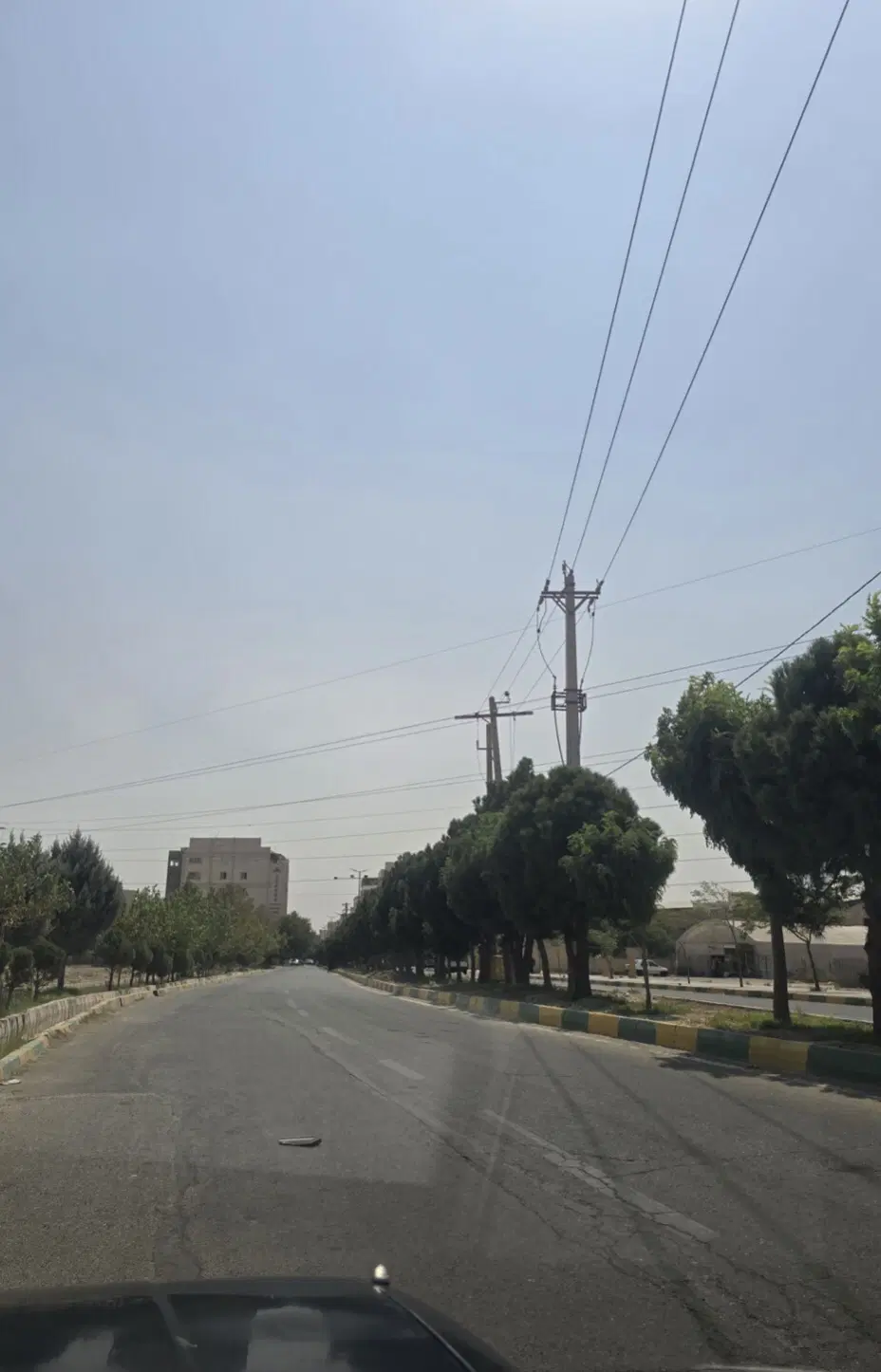 ۶۷۰متر زمین تجاری مسکونی