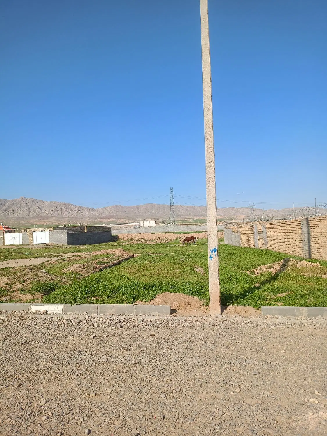 زمین صدمتری مسکونی
