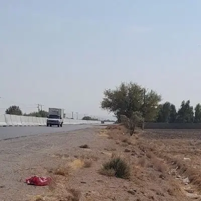 زمین ۲۵۰ متری لب جاده