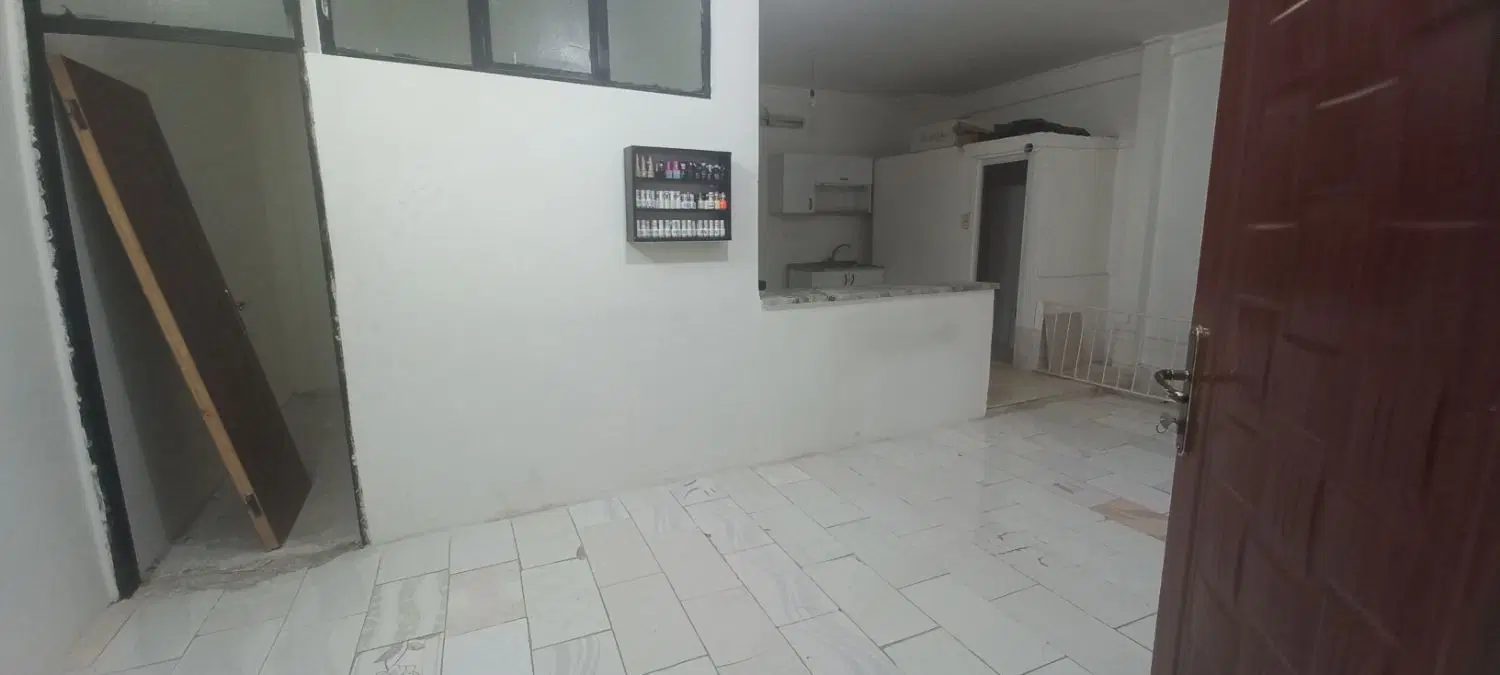 اجاره همکف طلاب ۷۵ متری