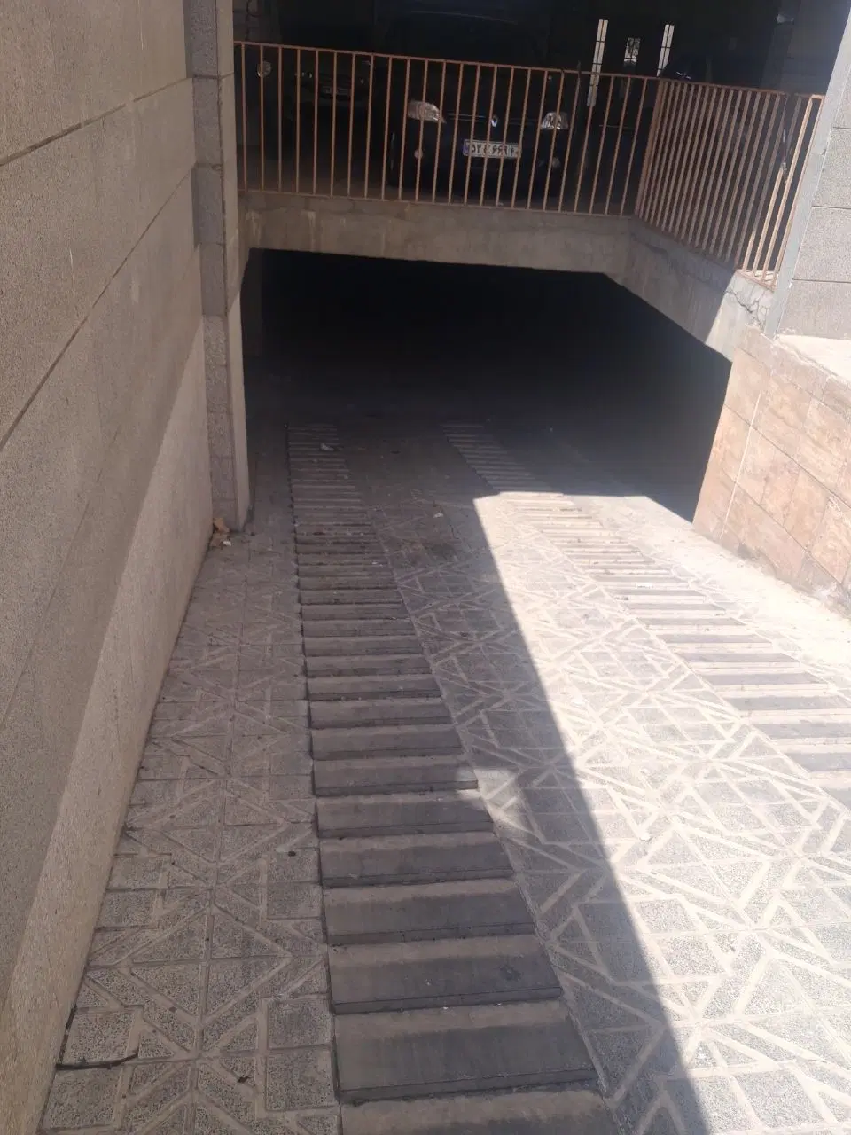پارکینگ خودرو