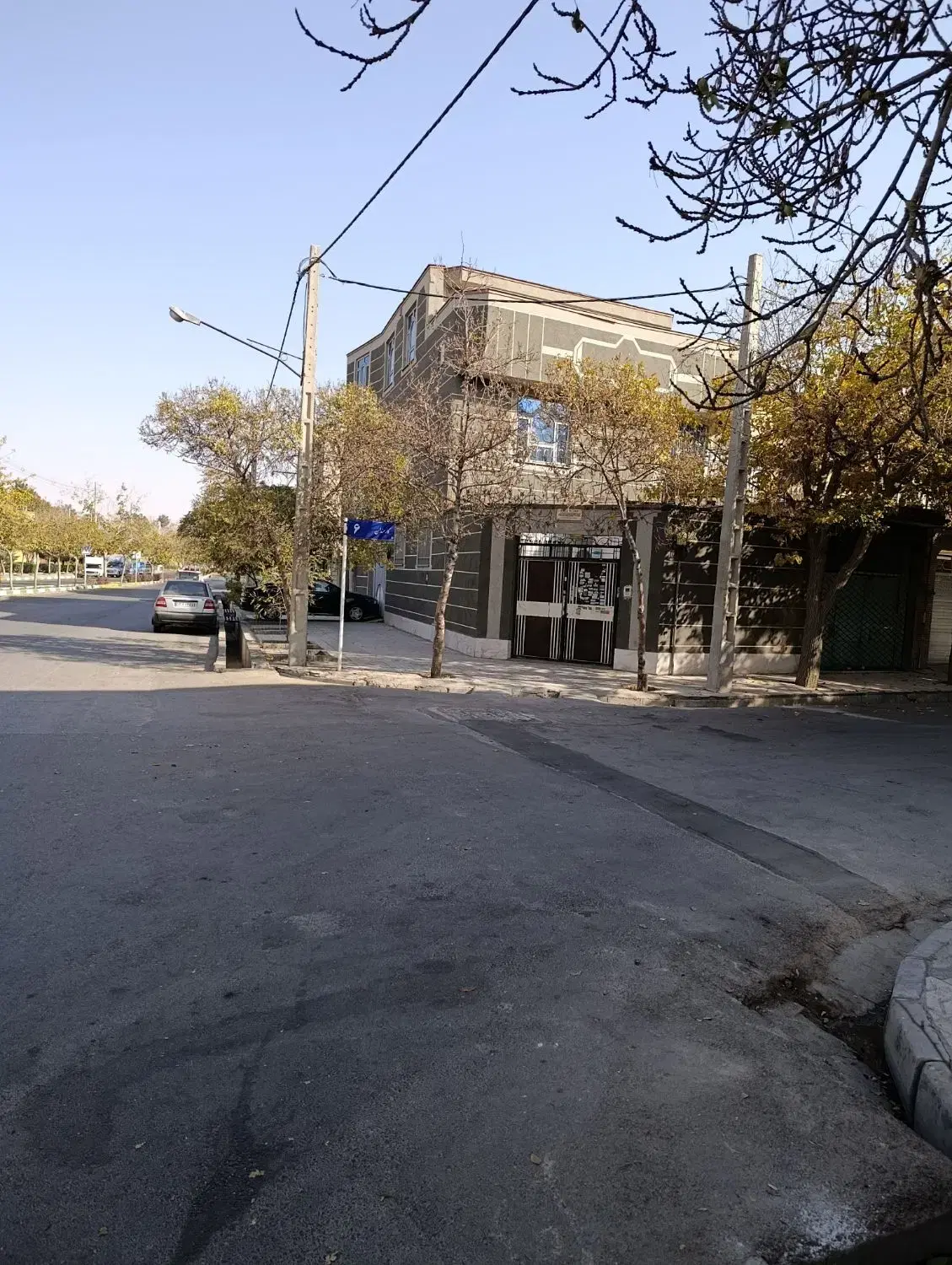 یک ساختمان