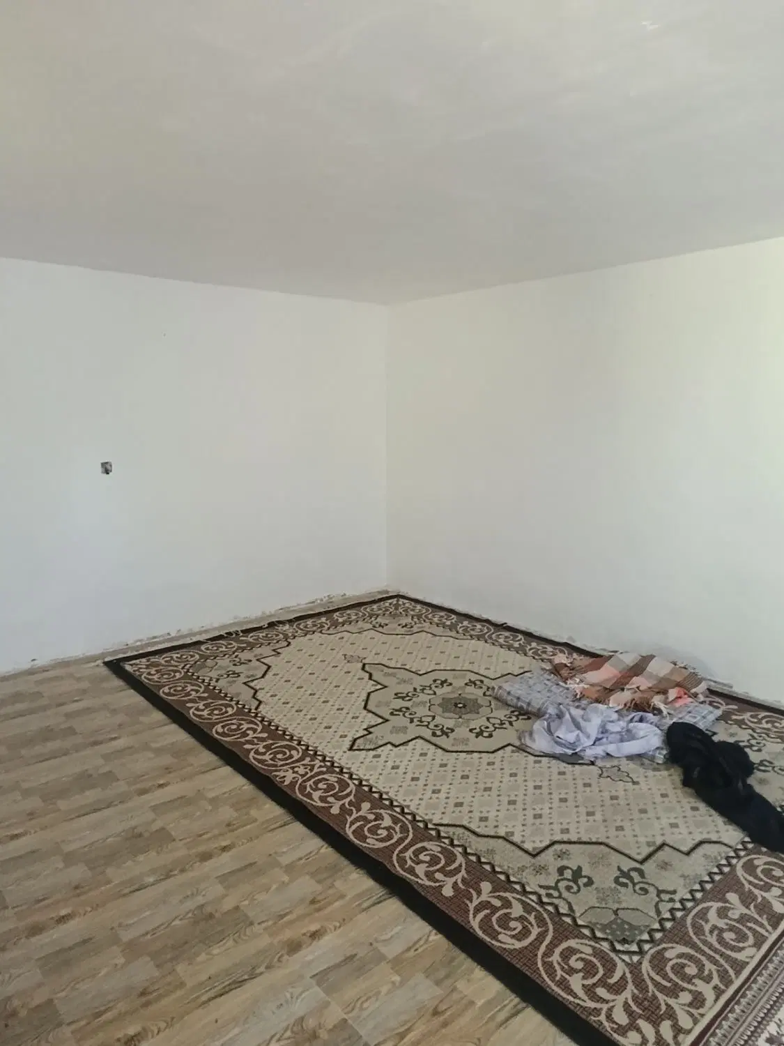 3000مترمربع در دل طبیعت خانه محوطه