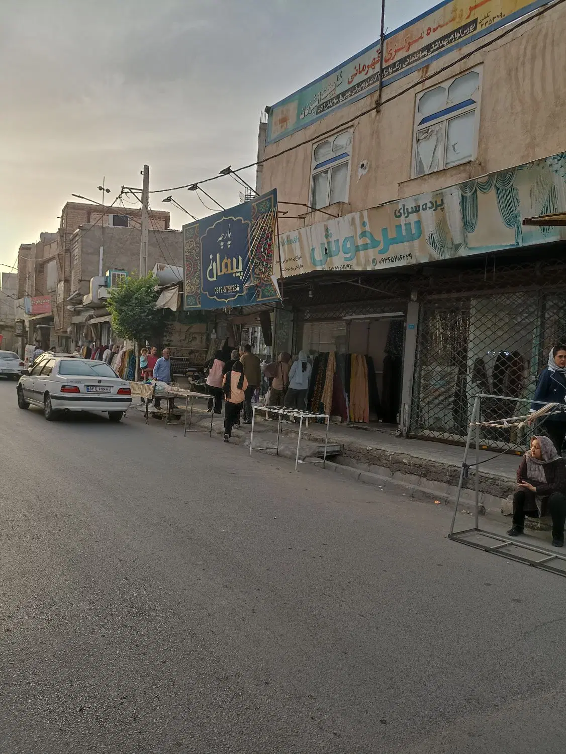 مغازه تجاری ۲۷متری در خیابان پارچه فروش ها