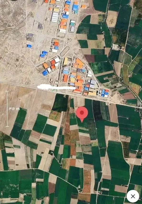 زمین کشاورزی با آب کافی