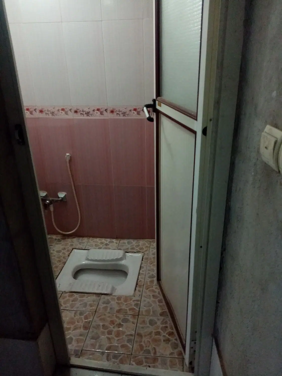 خونه‌ی دربست  100 متری همکف دو کله