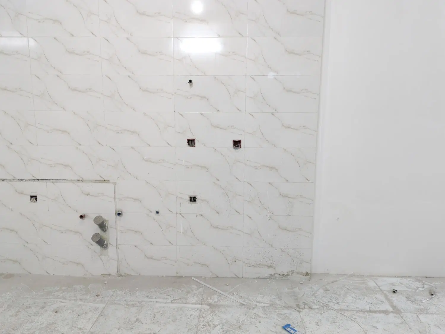 105 متری کرامت