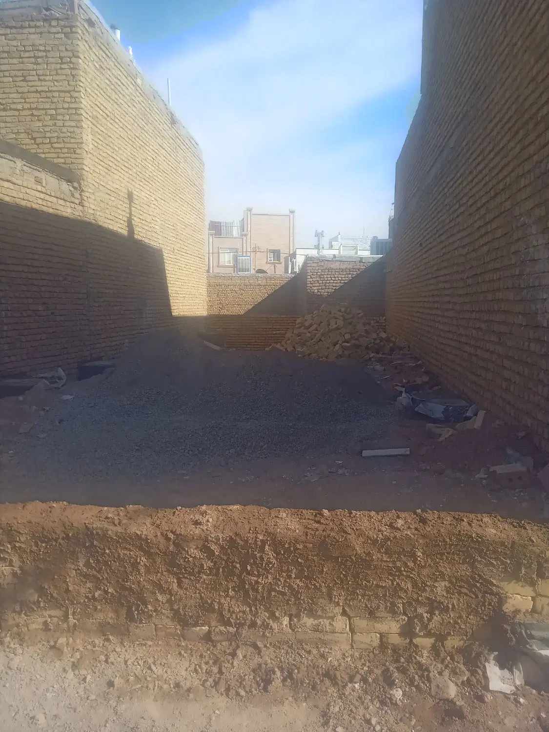 زمین هاشیه باهنر۴۷