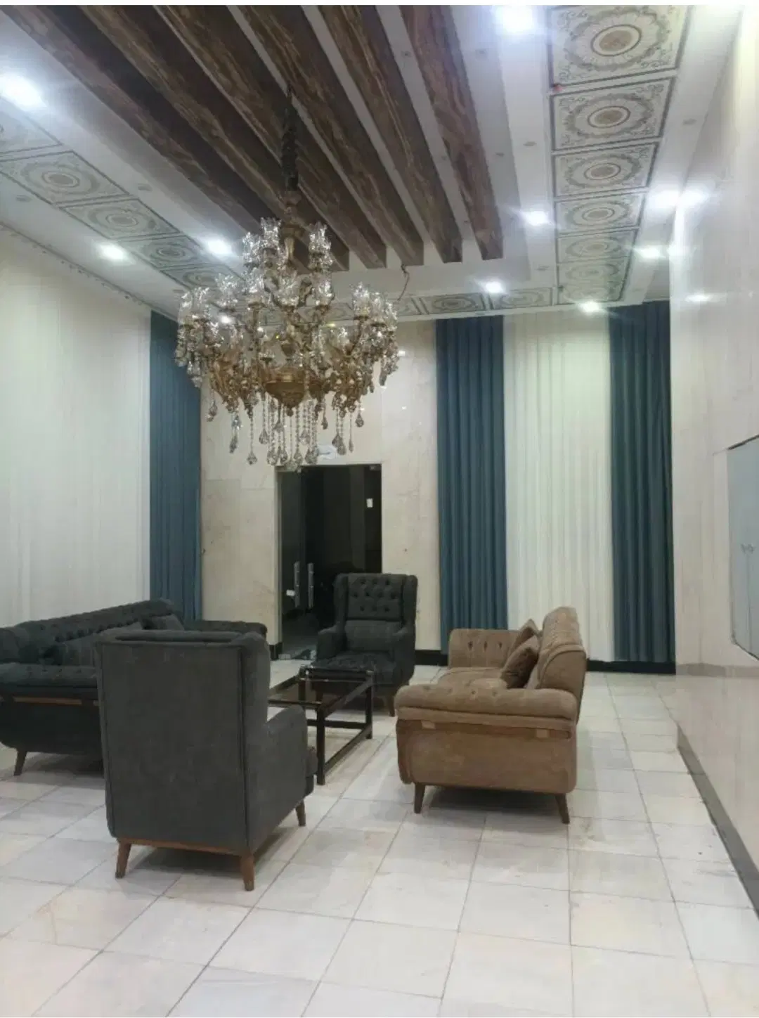 واحد ۱۳۵ متری در  برج بام ری ۱ شهرری