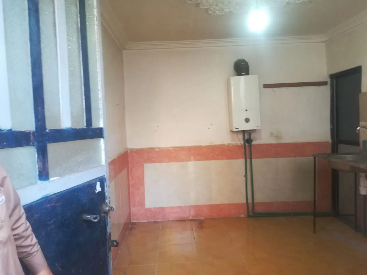سویت اجاره ای خیابان نیکبخت 4
