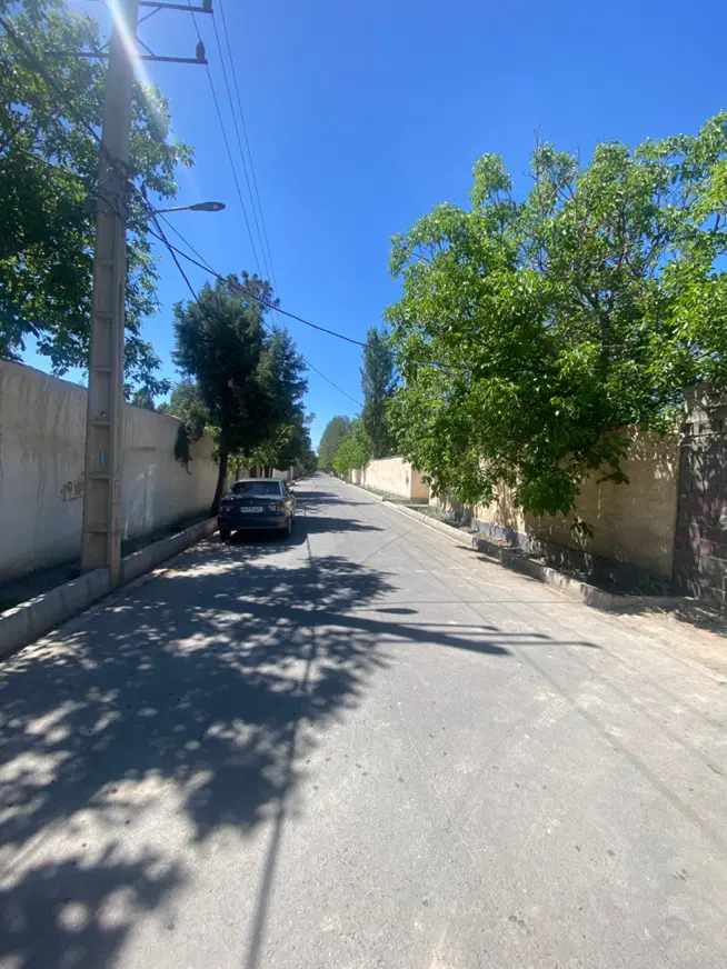 باغچه سنددار۴۰۰مترچهارباغ شهرک کامرانیه