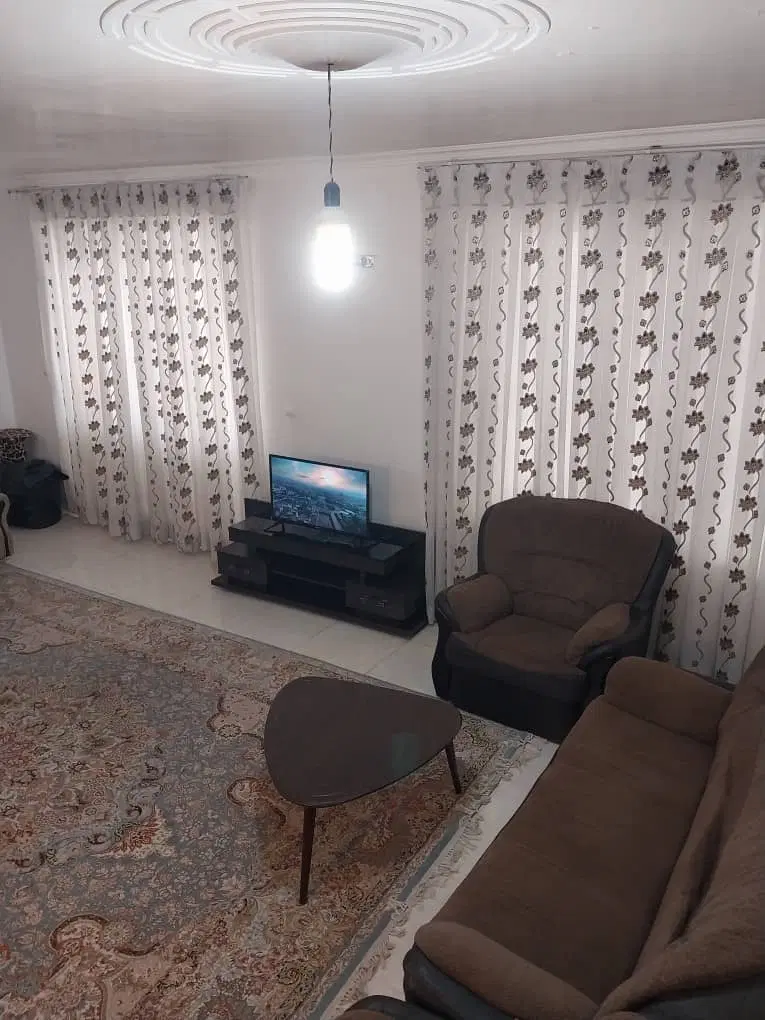 همکف ۹۰ متری با پارکینگ