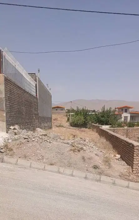 زمین فروشی