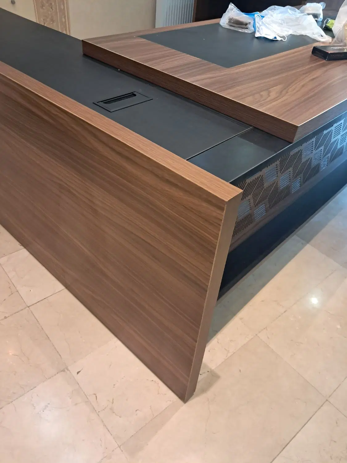 مغازه ۱۸ متری