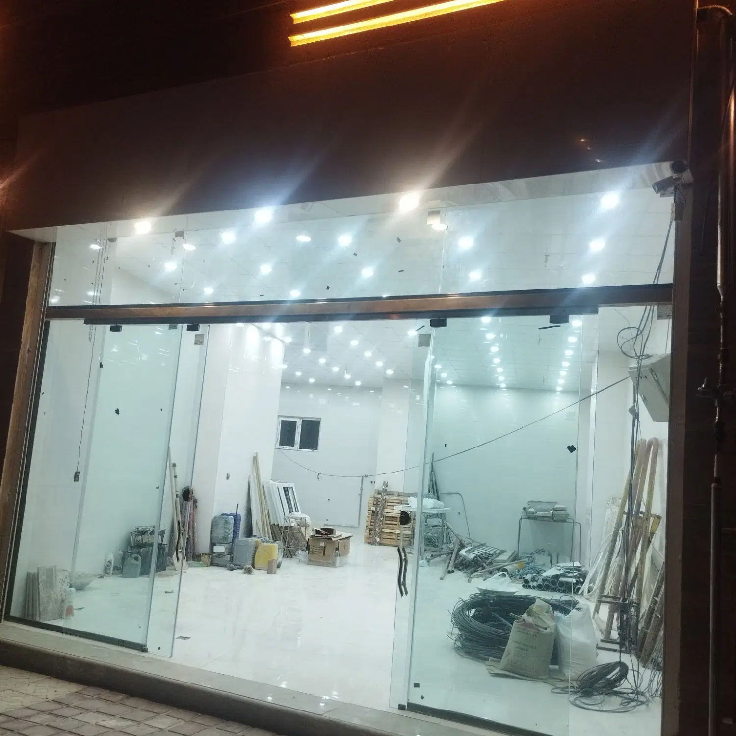 فروش تجاری ۱۲۰ متری