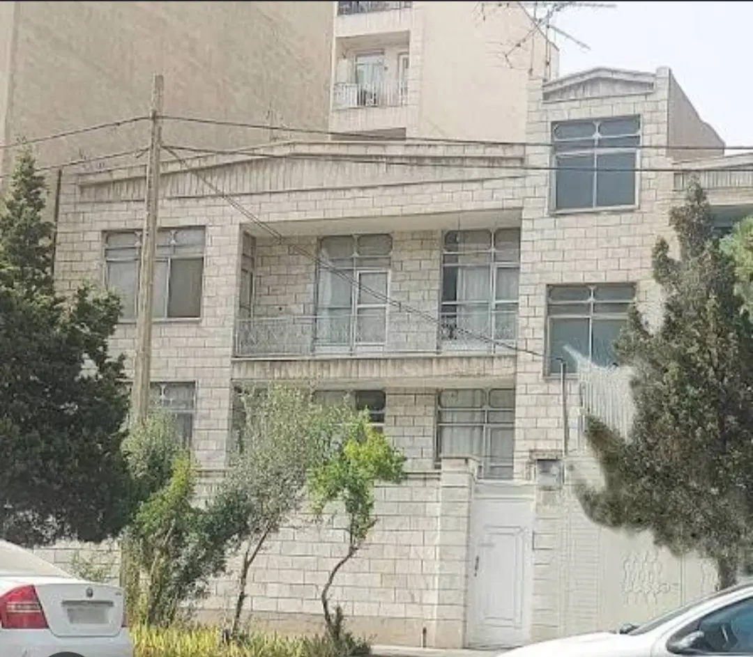 خانه کلنگی ۲۰۰ متری منطقه ۲ سند تک برگ