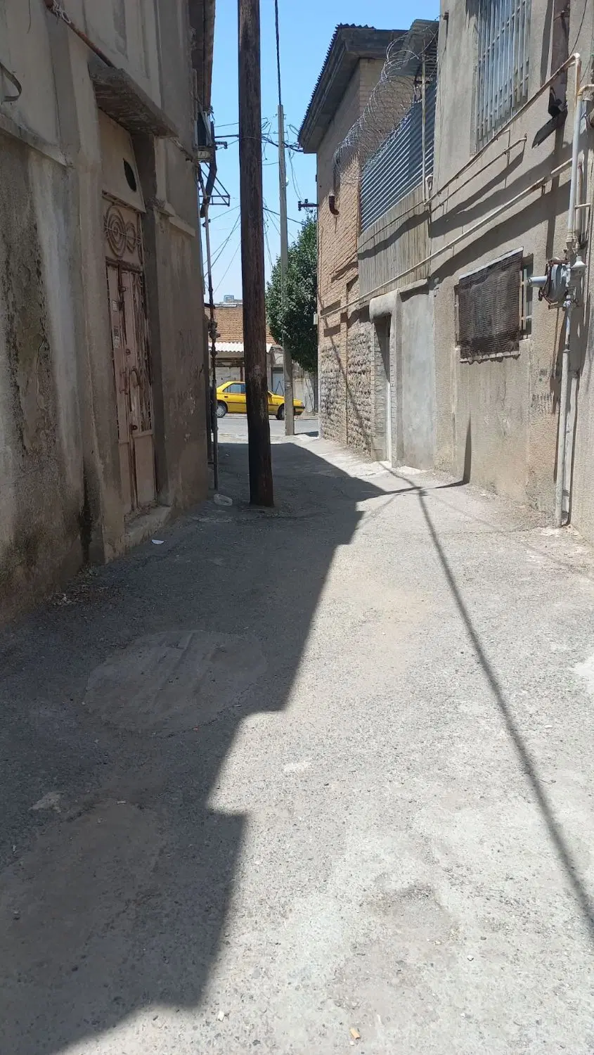 خانه 2طبقه واقع در سرچشمه کوچه بستی فروشی