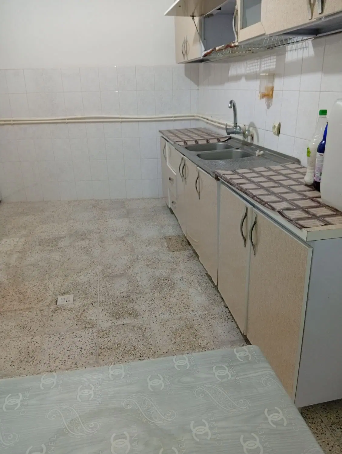 اجاره خانه ویلایی زیربنا  ۶۰متری