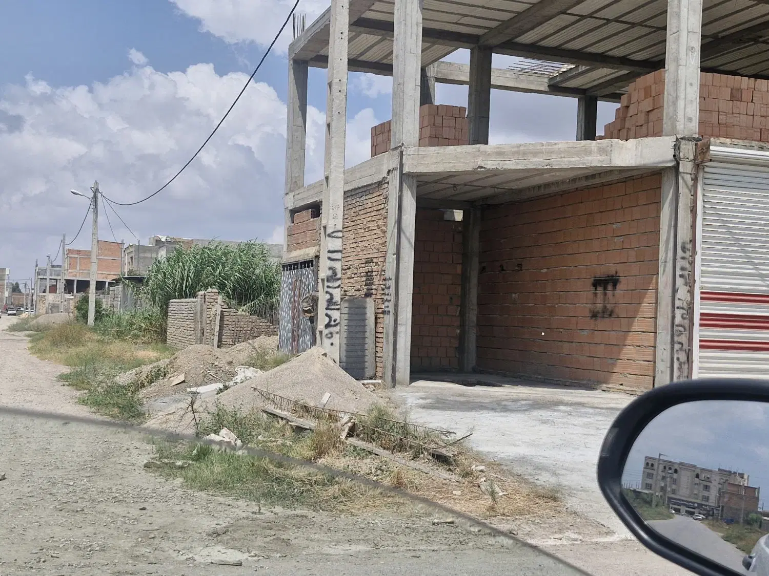 زمین مسکونی