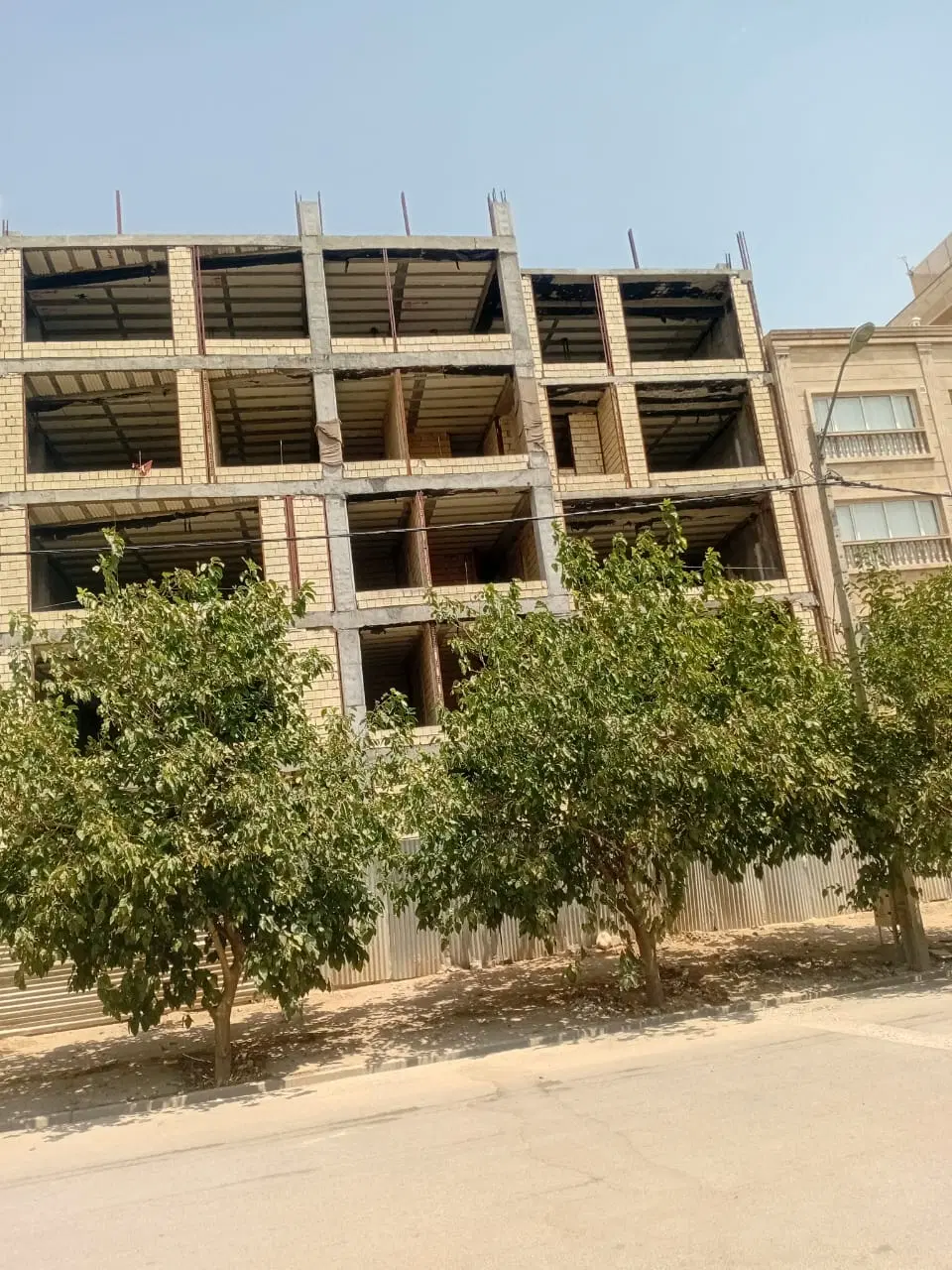 فروش یک واحد آپارتمان دو خوابه