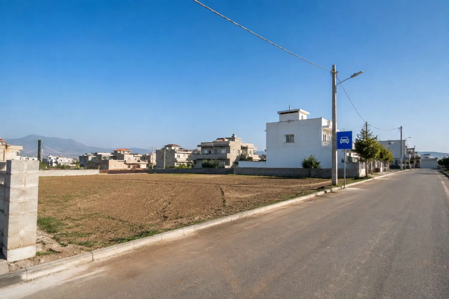 زمین مسکونی لب آسفالت سند تک‌برگ
