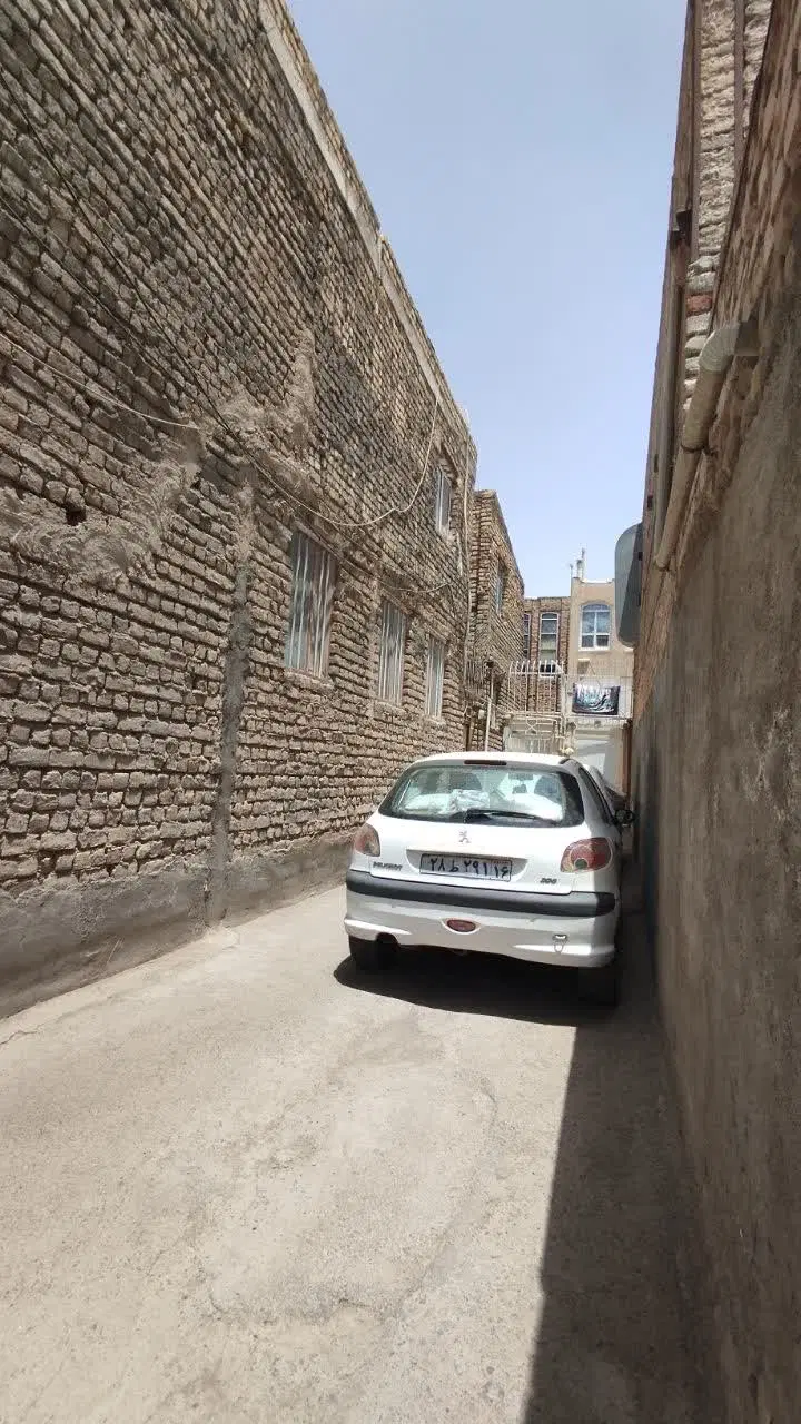 منزل 55 متری پشت قواره  دو طبقه فروش اقصاطی