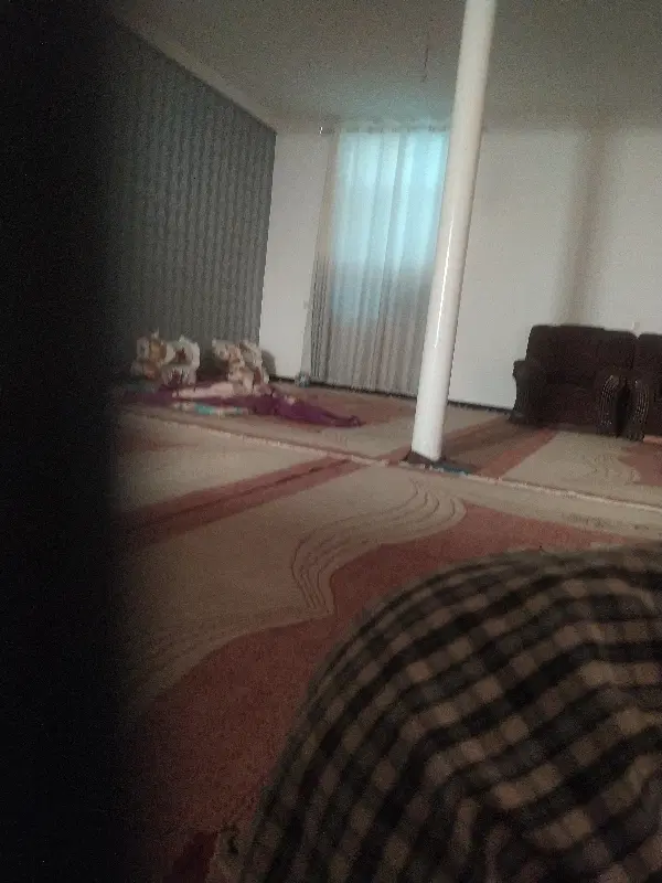 منزل مسکون وچهار باب مغاز دوواحد اپارتمان