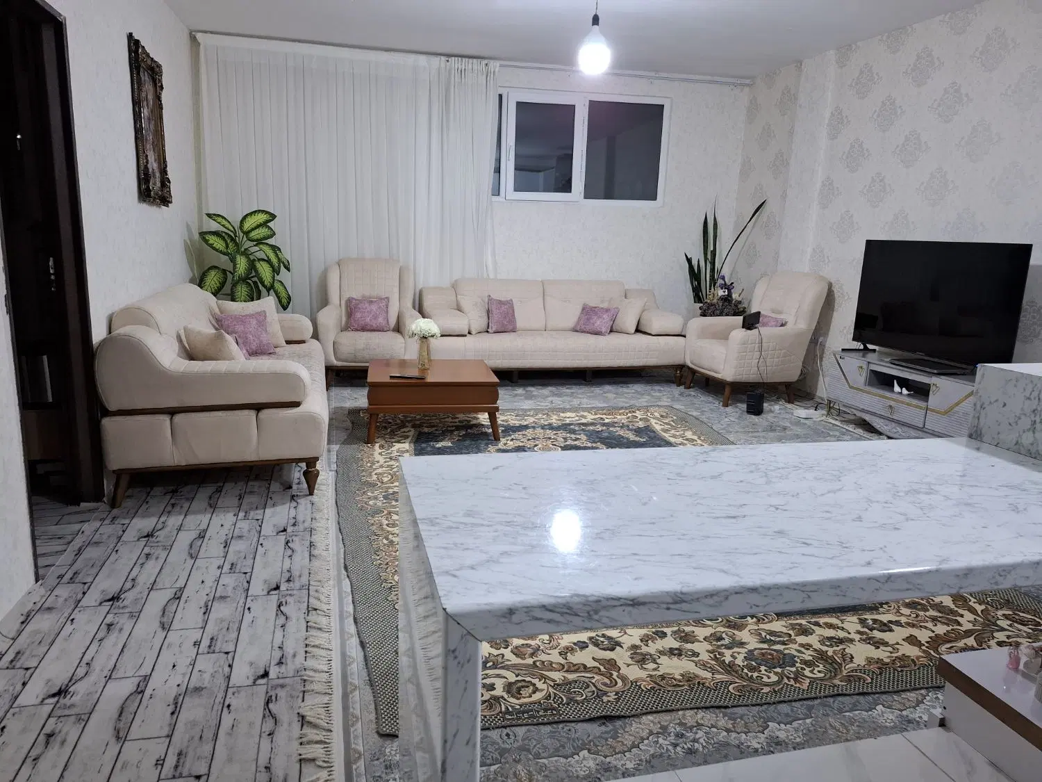 اپارتمان ۸۰ متری در ایده لو