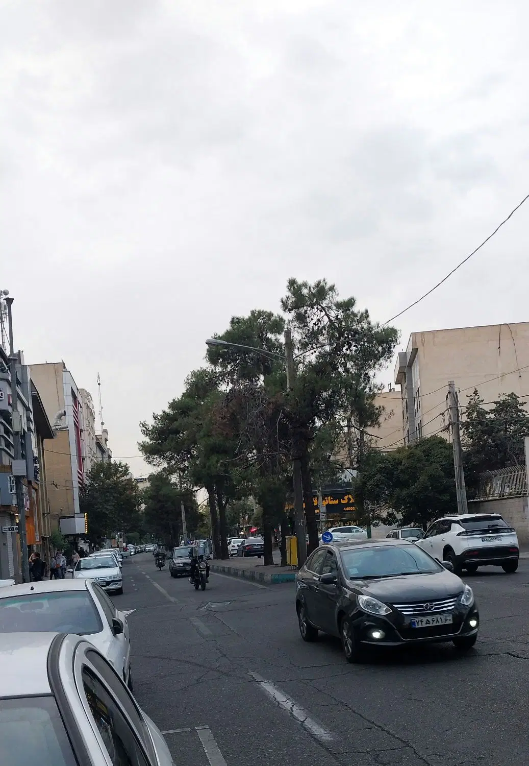 ۷۰ متر مغازه بر فردوس شرق ( ملکیت )