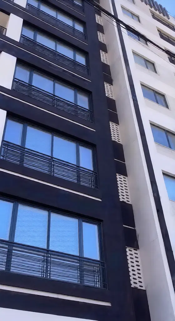 آپارتمان ۱۱۵ متری واقع در باهنرشمالی
