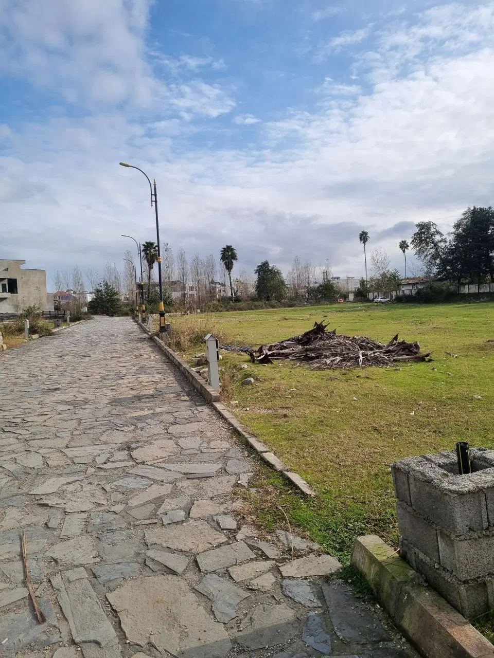 ۱۲۰۰ متر زمین با جواز برند نخ شمال