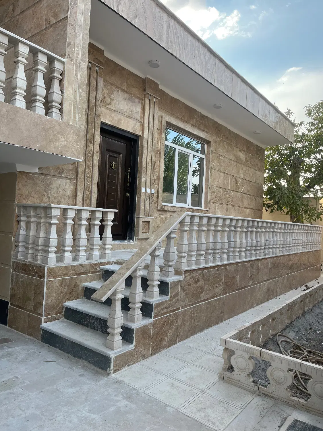 ویلا مسکونی (غرق اباد)