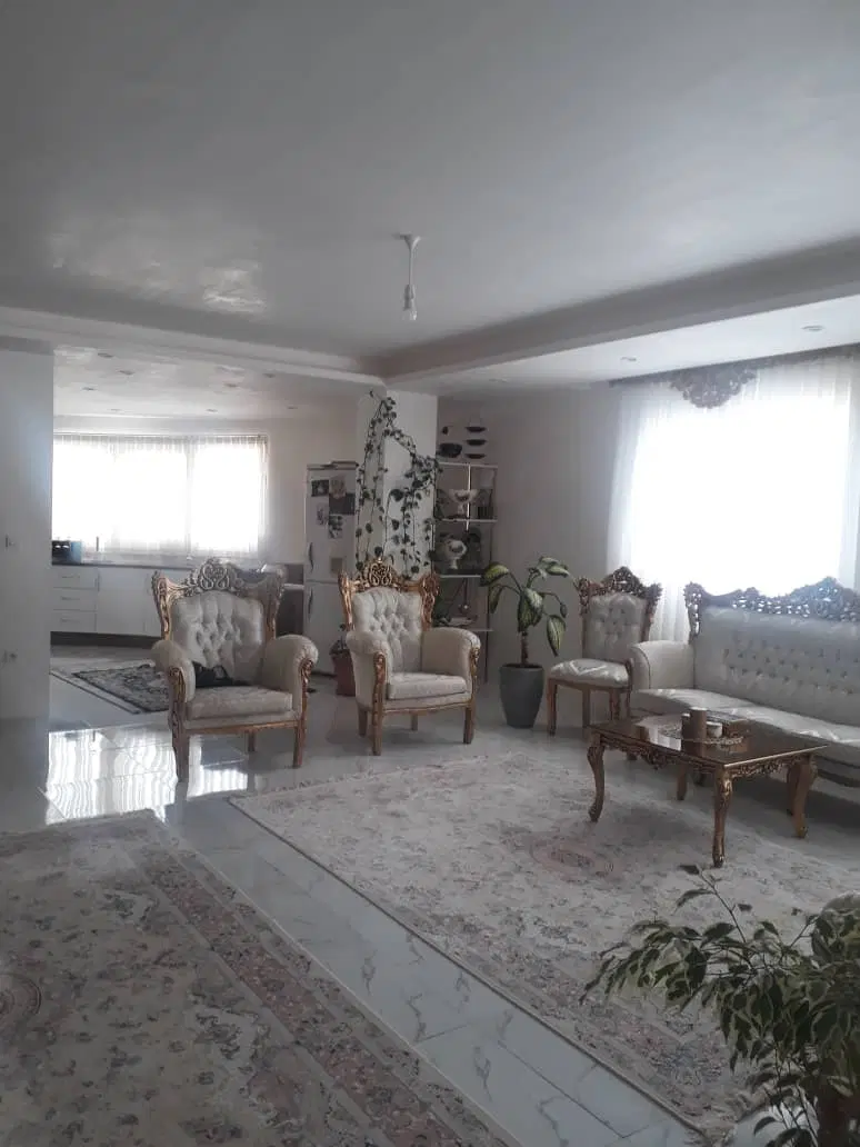 فروش آپارتمان به متراژ ۱۳۰ متر مربع