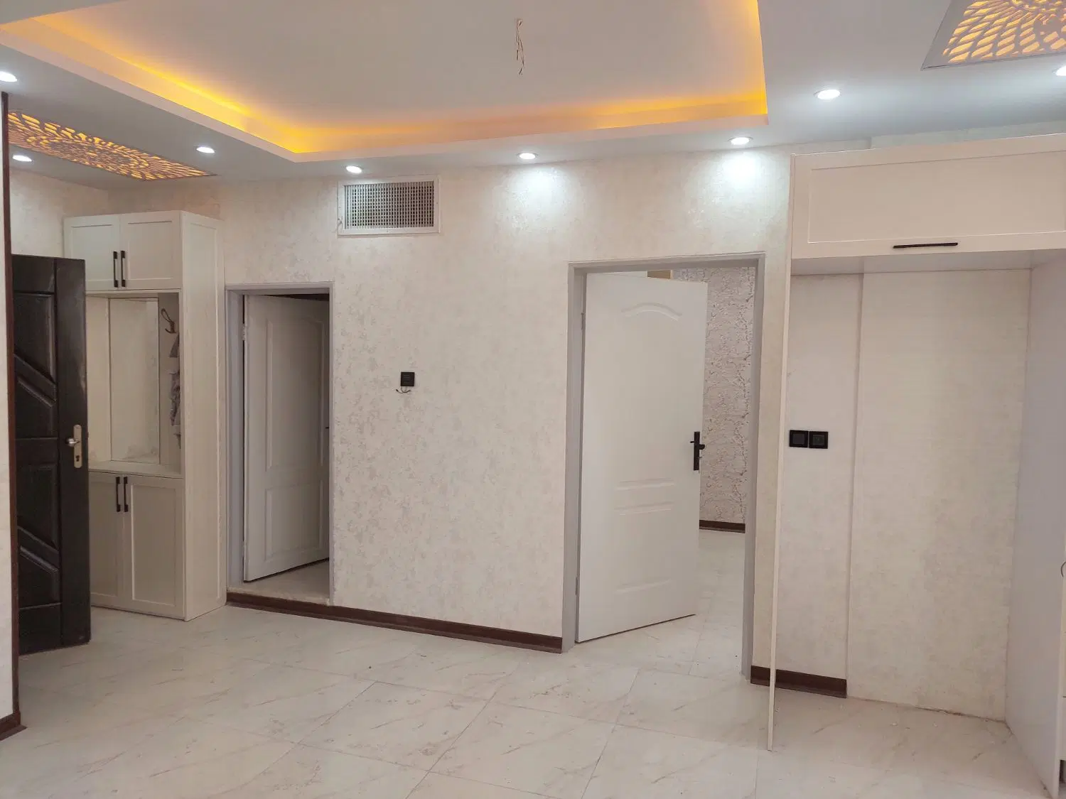 اجاره واحد آپارتمان فول لاکچری اشکانیه