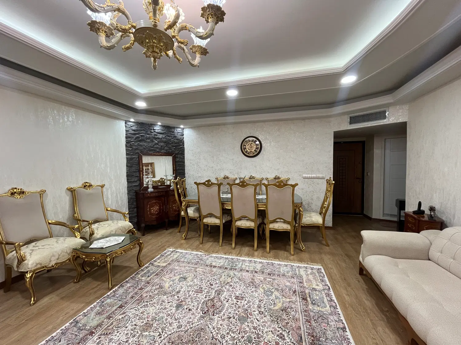 اپارتمان خیابان ملک